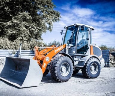 Mini încărcător Weycor AR420