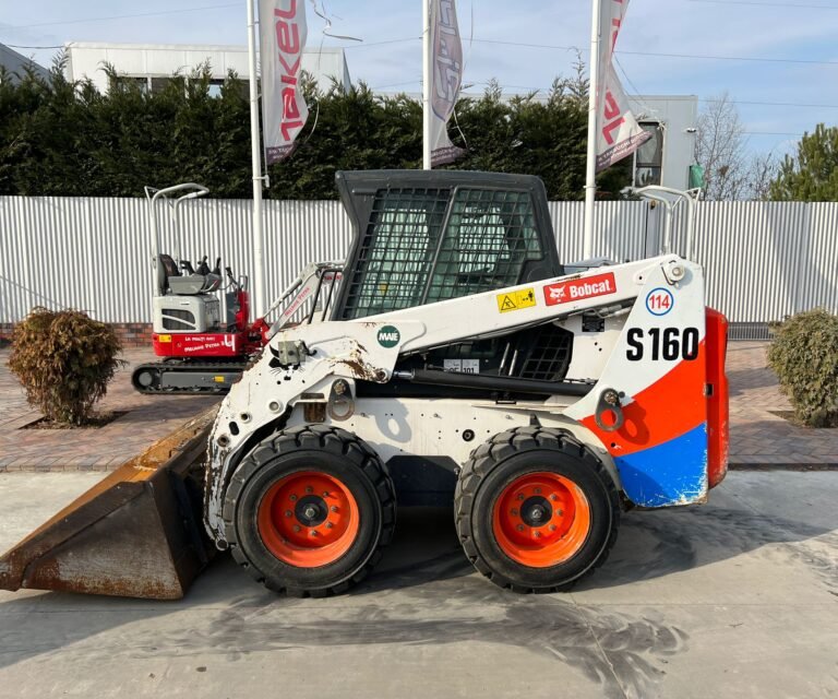 Inchirieri Bobcat S160