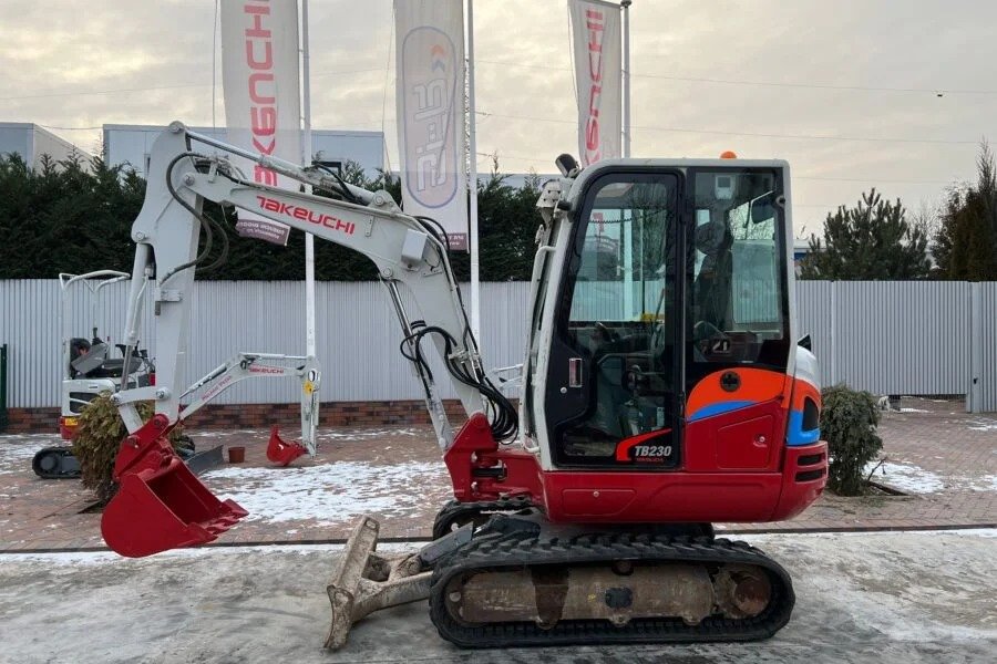 Second Hand Vanzare Takeuchi TB230